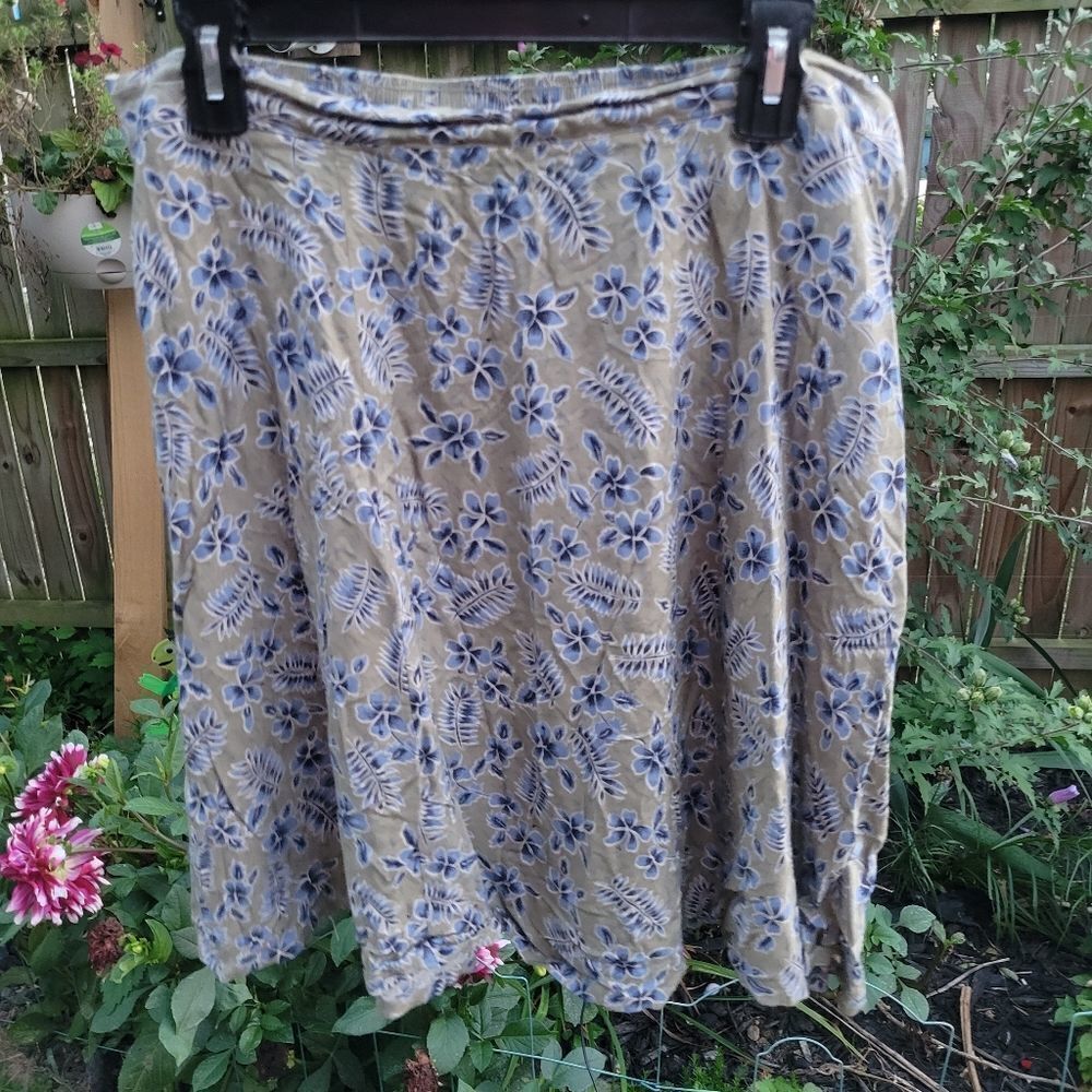 Midi Skirt‎
